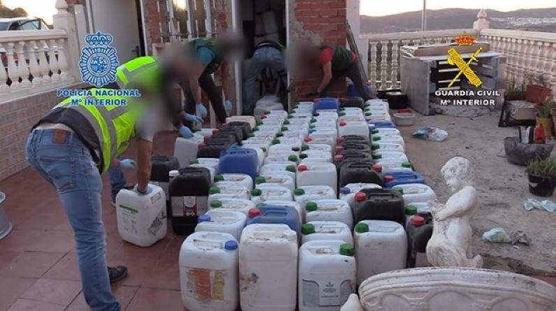Imagen de la gasolina incautada