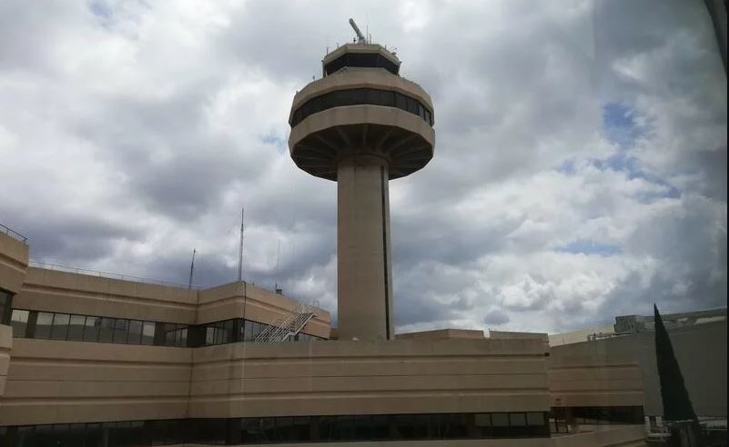 Imagen de la torre de control del aeropuerto de Palma