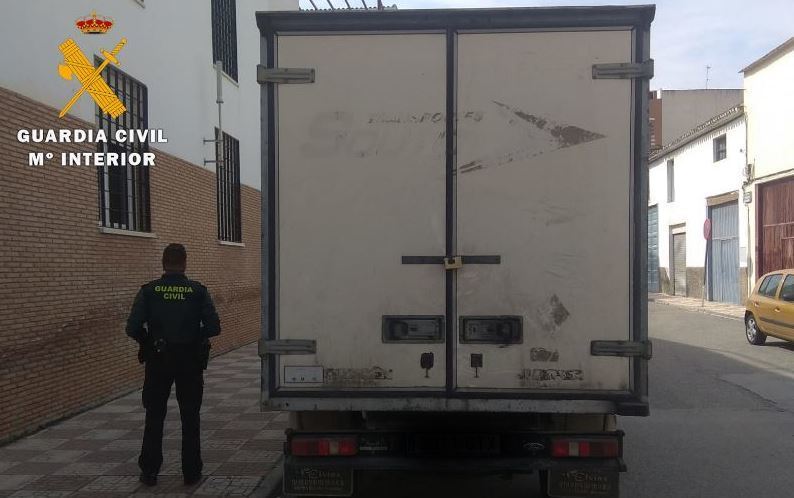Imagen del camión en el que cargaron la mercancía robada