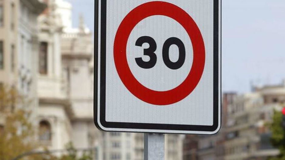Señal de limitación a 30 km/h