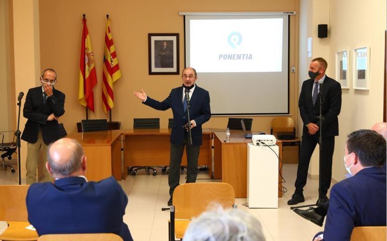 Javier Lambán en su visita a Tamarite de Litera