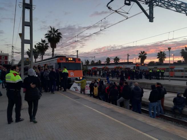 Corte de vías en la estación de Mataró