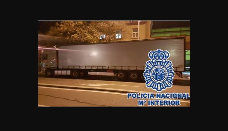 Imagen del tráiler interceptado por la Policía Nacional