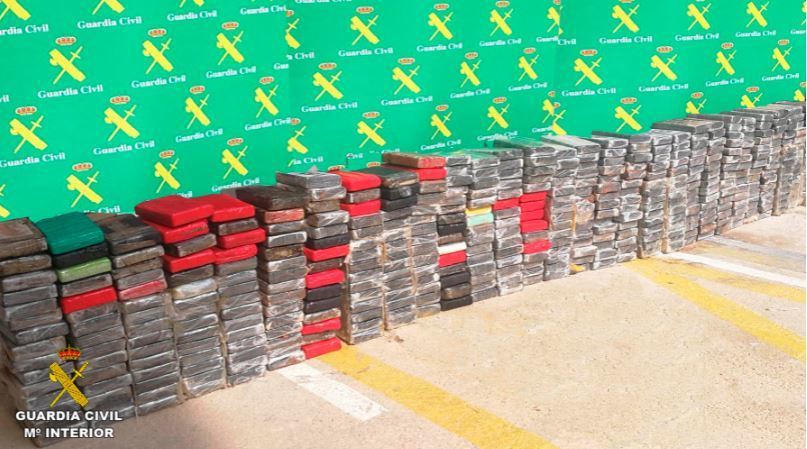 Imagen de la cocaína incautada por la Guardia Civil