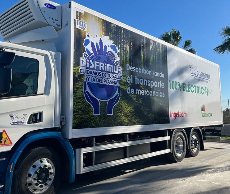 Mercadona prueba la distribución urbana de mercancías con tractoras eléctricas