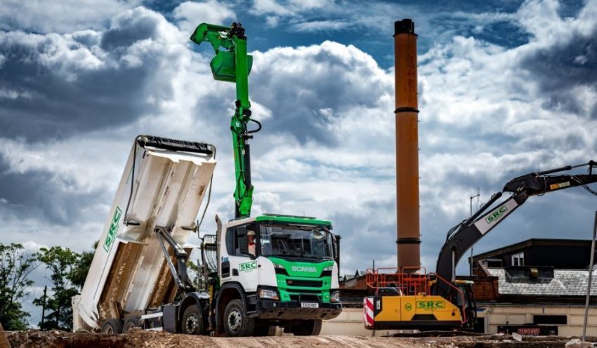 La seguridad en las operaciones con camiones Scania es primordial para la construcción