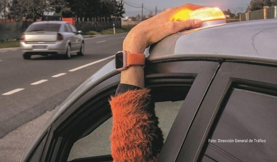 Imagen de una conductora utilizando la señal V-16