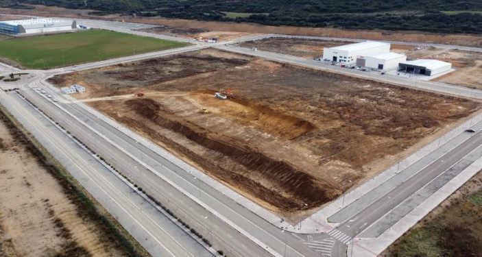 Parcela donde se construirá el centro de Seur en Miranda de Ebro