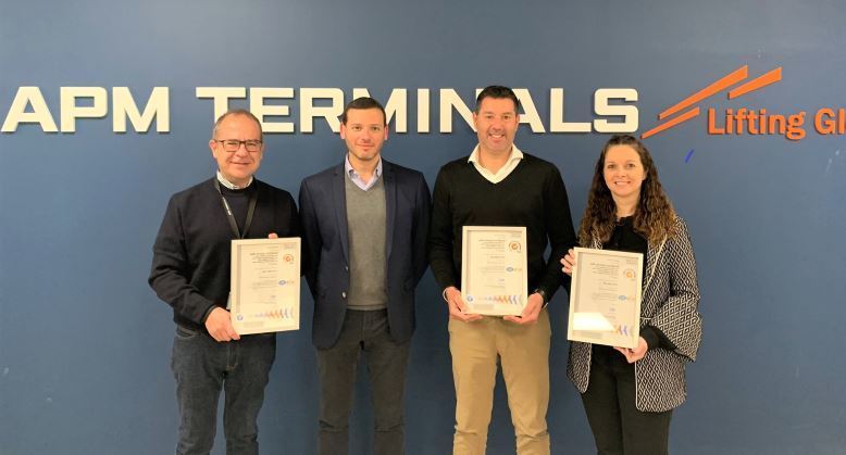 Entrega de las certificaciones