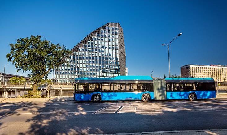 Autobús Solaris Urbino 18 articulado