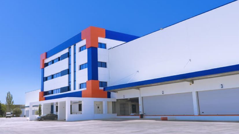 Imagen del nuevo hub logístico de TIPSA