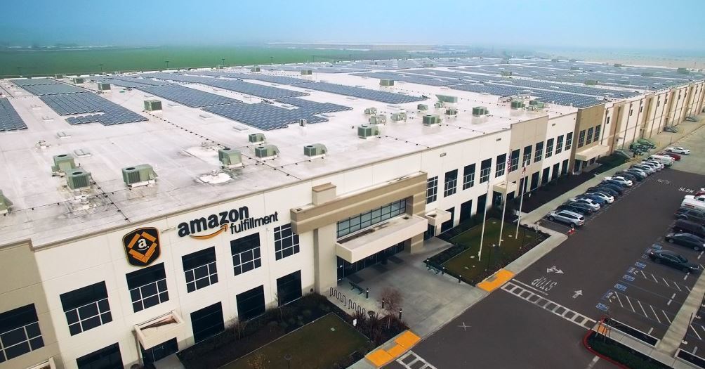 Imagen de un centro logístico de Amazon