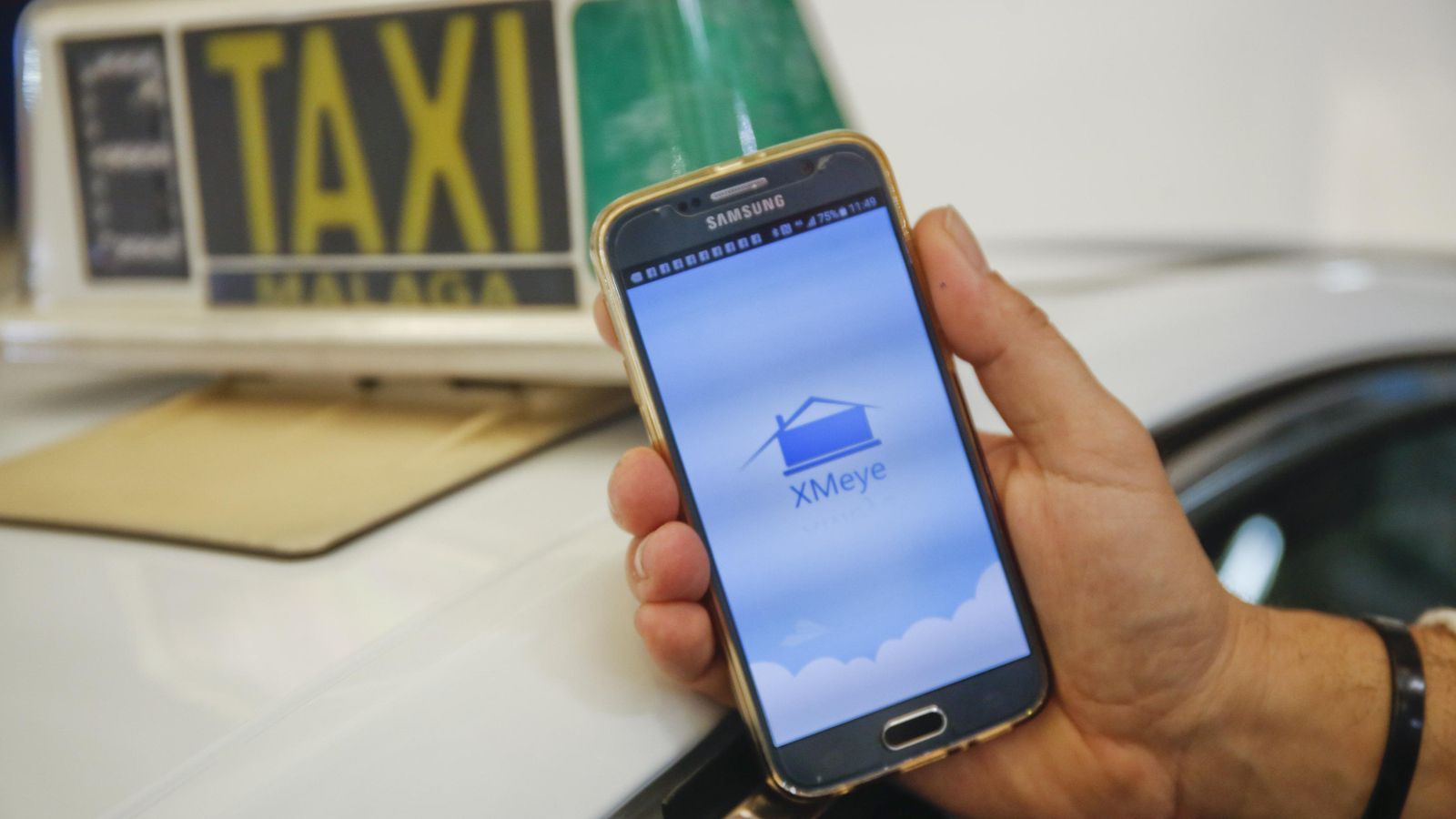 Una treintena de taxistas ya tienen cámaras de videovigilancia