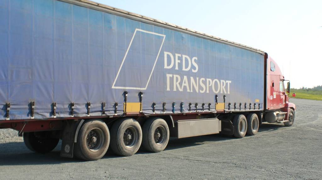 truck-382716_1920