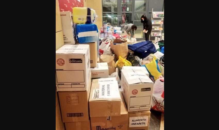 Imagen de las cajas con el material a enviar