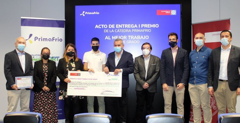 Asistentes al acto de entrega del premio
