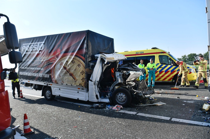 Caos en la A67 cerca de Someren el miÃ©rcoles por la maÃ±ana.