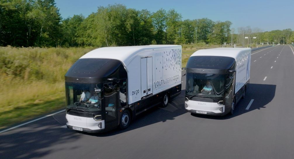 Imagen de dos Volta Trucks