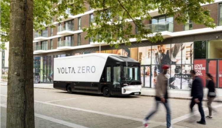 Imagen de un camión Volta Zero en ciudad