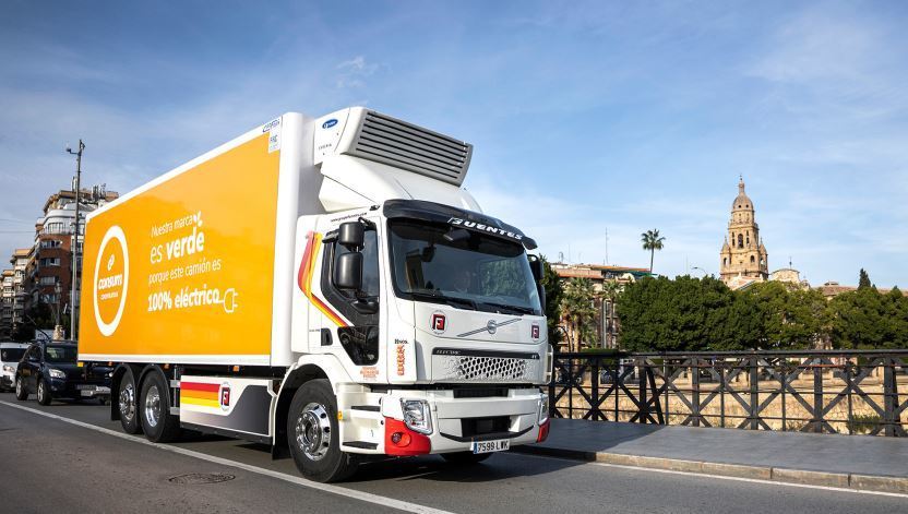 Volvo Trucks, Grupo Fuentes y Consum pioneros en el transporte eléctrico en Murcia