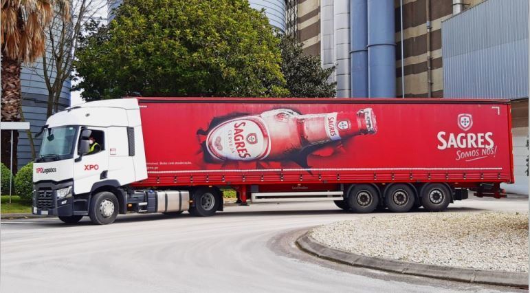 Un camión de XPO Logistics