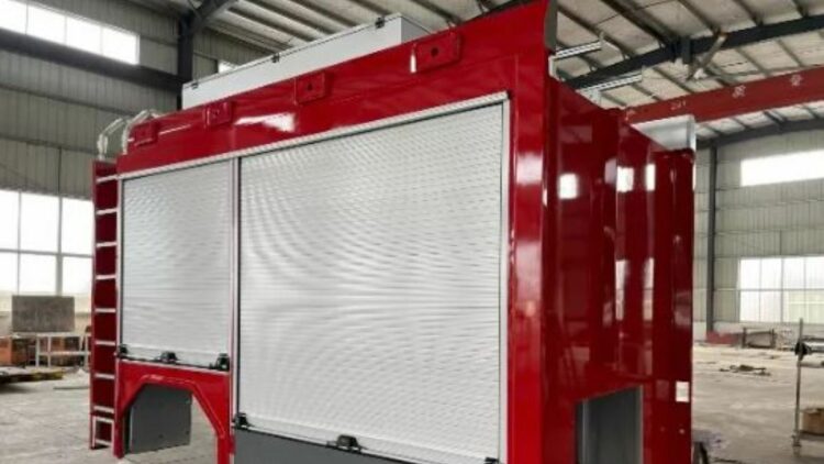 ¿Por qué las puertas enrollables de aluminio son la primera elección para vehículos especiales? Foto: YONGAN