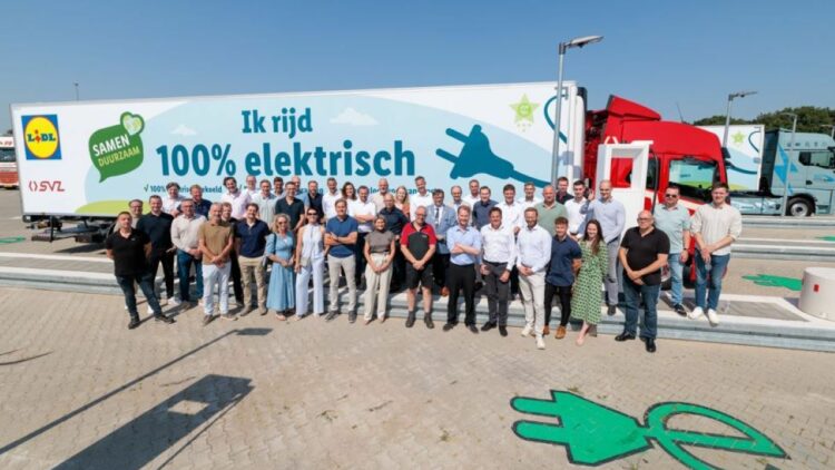 Lidl inaugura una estación de carga rápida para camiones eléctricos en Países Bajos. Foto:. Lidl