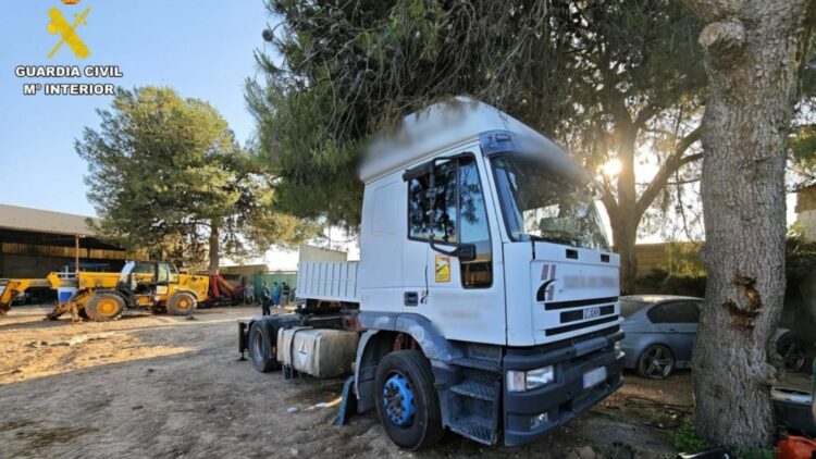 Imagen de uno de los vehículos. Foto: Guardia Civil