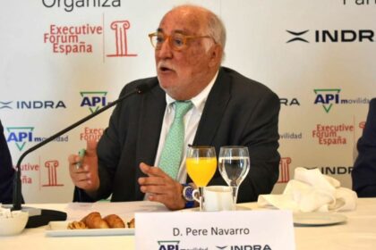 El Comité Nacional del Transporte por Carretera pide el cese de Pere Navarro