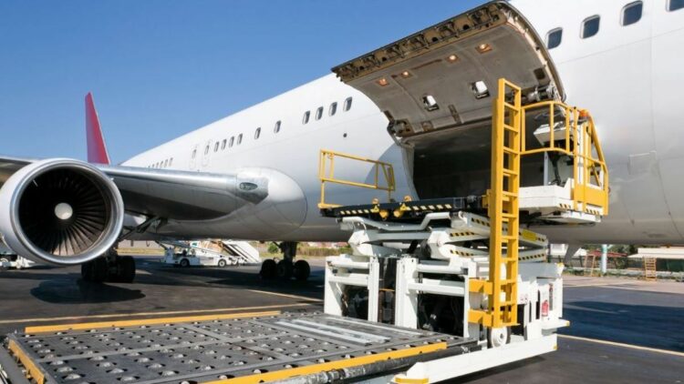 Imagen de logística aeroportuaria. Archivo