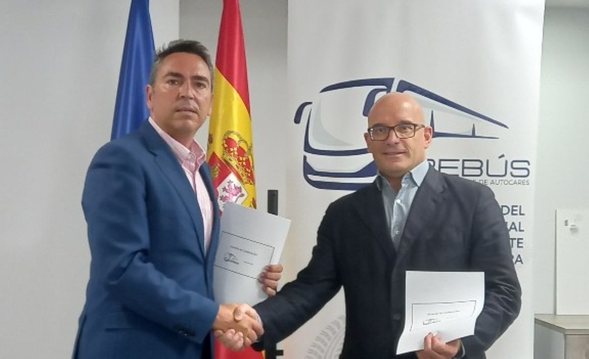 De izqda a dcha De izqda a dcha