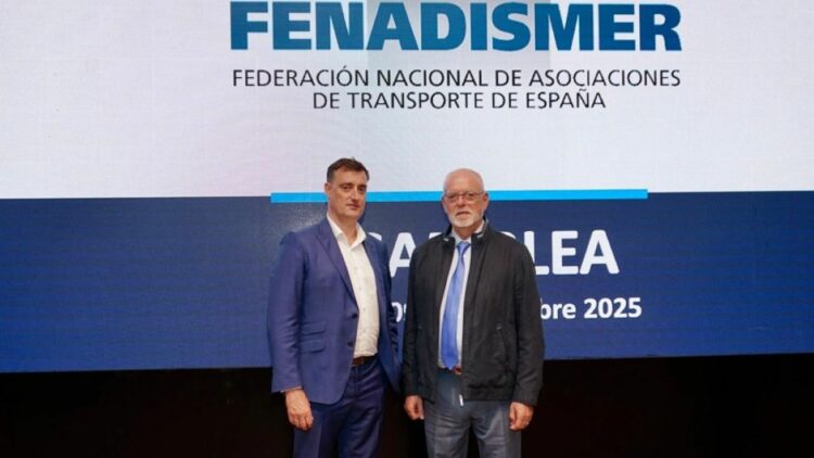 Imagen de Carlos Folchi y Julio Villaescusa. Foto: Fenadismer