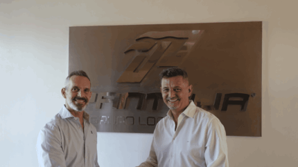 Antonio Gálvez (izquierda) con Javier Lafuente (derecha) CEO de PANTOJA Grupo Logístico. Foto: Pantoja Grupo Logístico