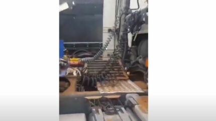 Camiones, un año después de la DANA. Foto: Vídeo