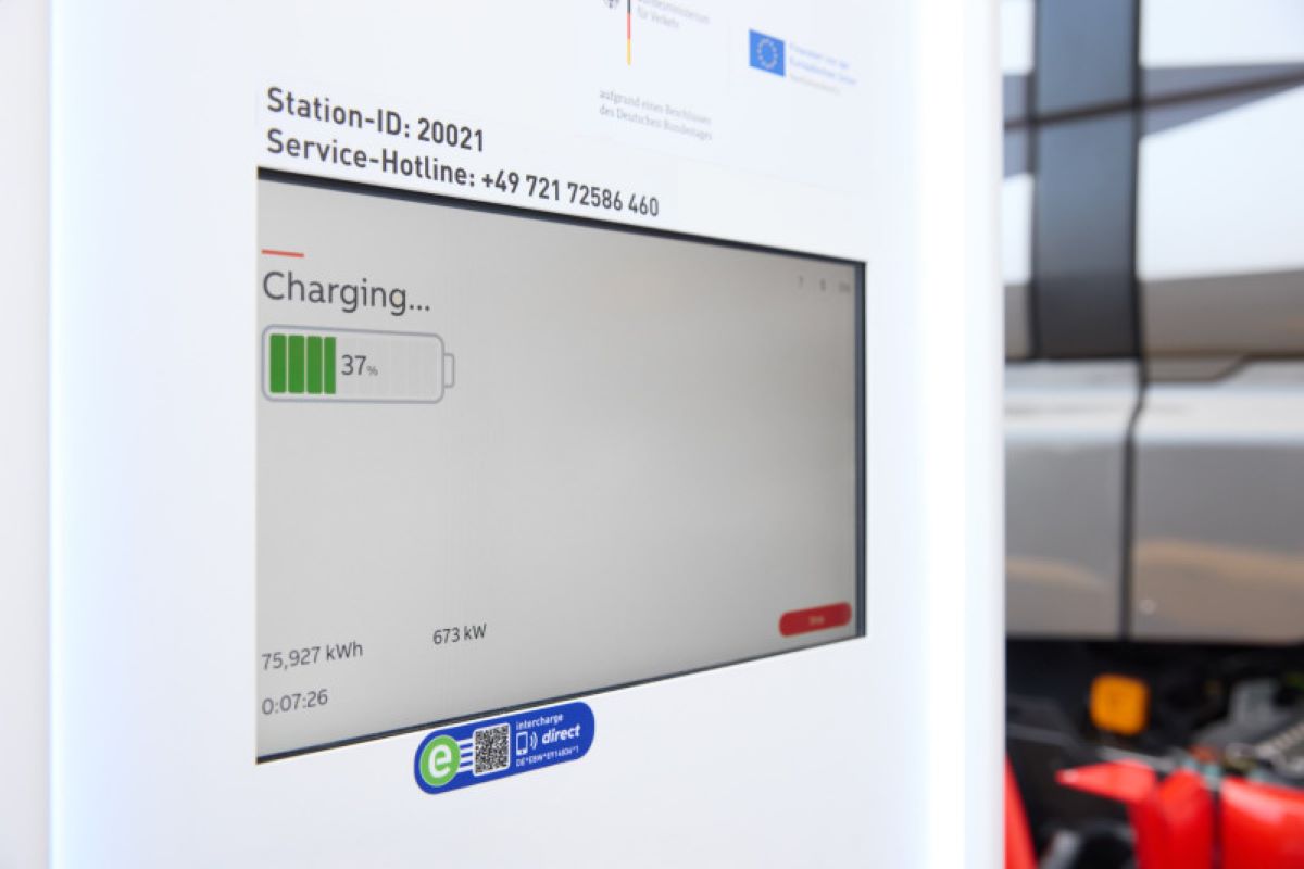 CAMIONESELECTRICOSMAN2