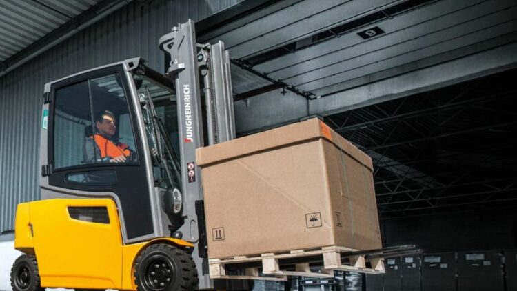 Cómo aprovechar al máximo el espacio en una bodega moderna. Foto: Jungheinrich