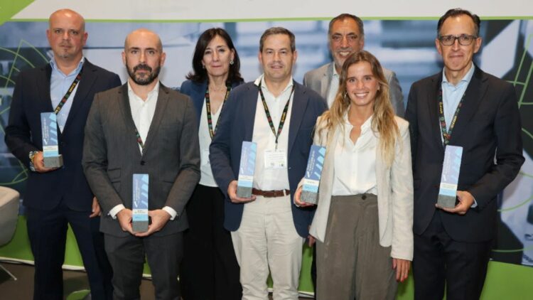 Imagen de los galardonados. Foto: Cartonplast