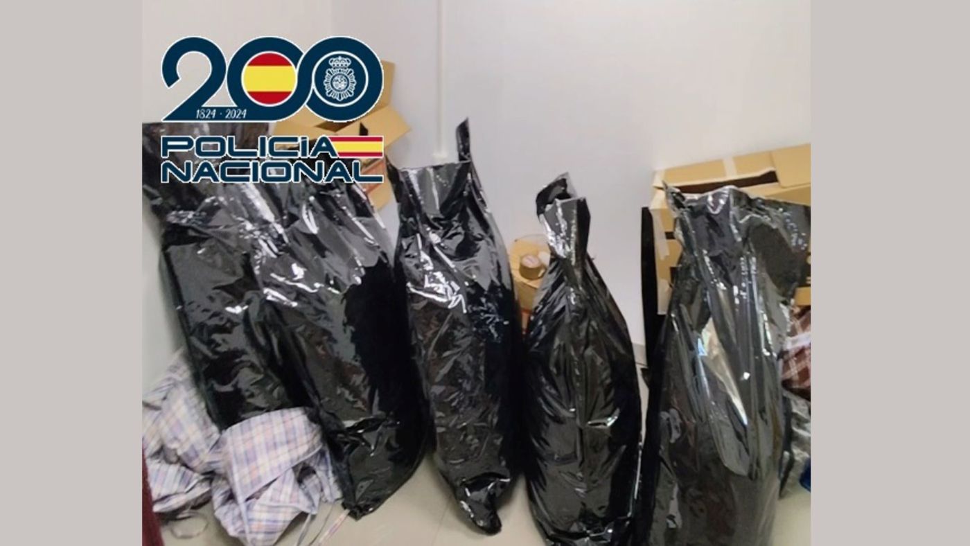 Desarticulada una red dedicada al cultivo y transporte internacional de marihuana oculta en camiones. Foto: Policía Nacional