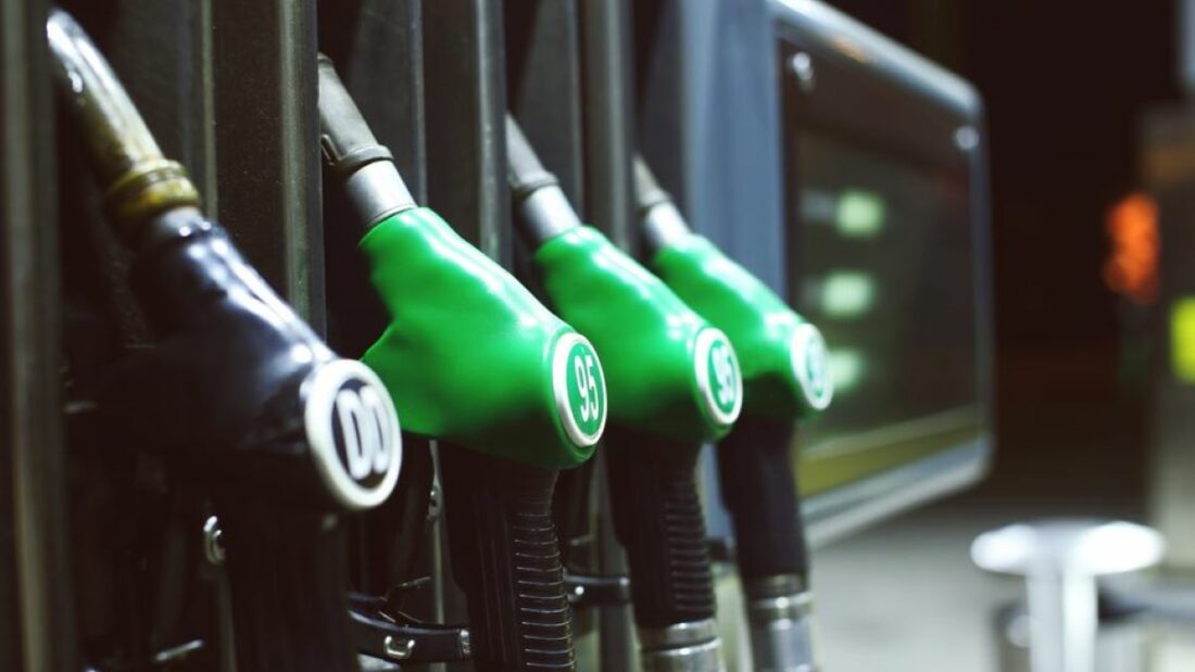 Grupo Moure responde a la propuesta de normativa que incrementaría la gasolina 2 €/litro. Foto: Grupo Moure Grupo Moure responde a la propuesta de normativa que incrementaría la gasolina 2 €/litro. Foto: Grupo Moure