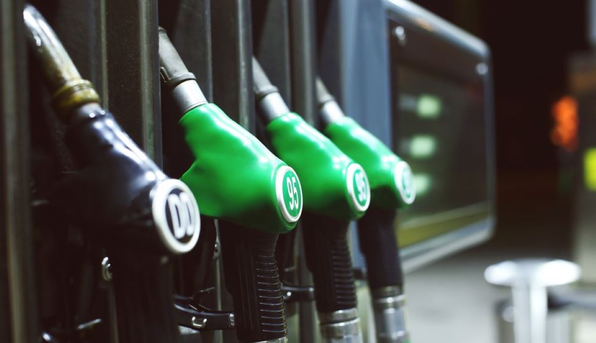 Grupo Moure responde a la propuesta de normativa que incrementaría la gasolina 2 €/litro. Foto: Grupo Moure