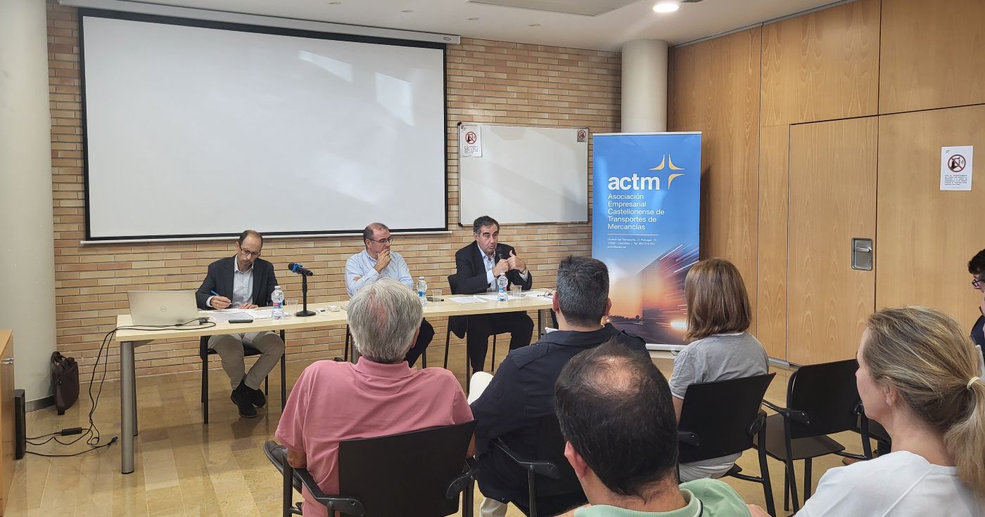 ACTM analiza junto al sector las claves para la implantación de las 44 toneladas. Foto: ACTM