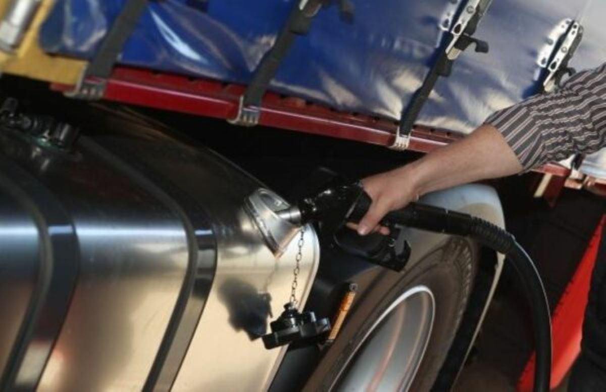 El CNTC alerta prácticas indebidas de algunos cargadores con la ayuda al combustible