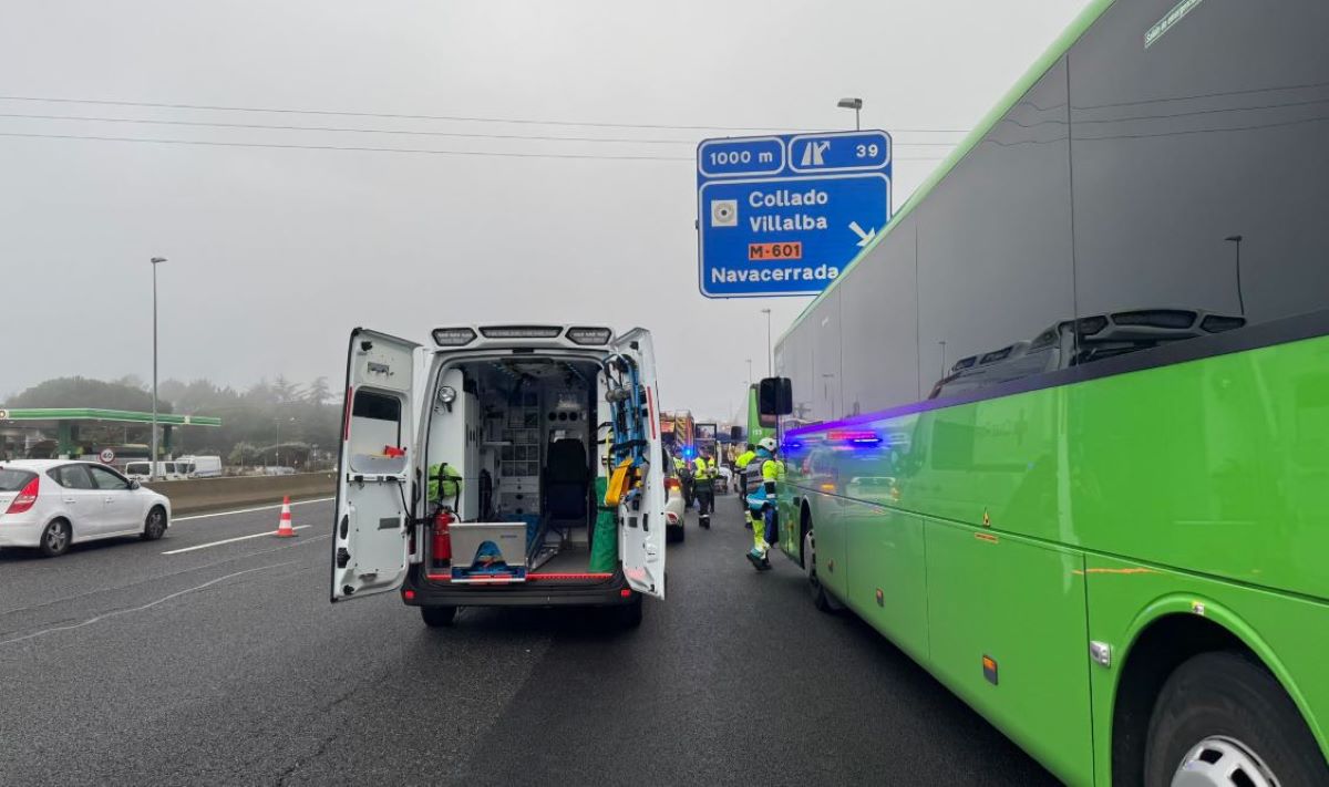 24 heridos en un accidente múltiple entre un camión, una furgoneta y un autobús en Madrid