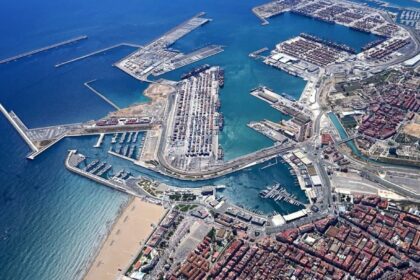 La Autoridad Portuaria de València adjudica a Orange el despliegue de su red privada 5G por 6,9 millones. Foto: Valenciaport