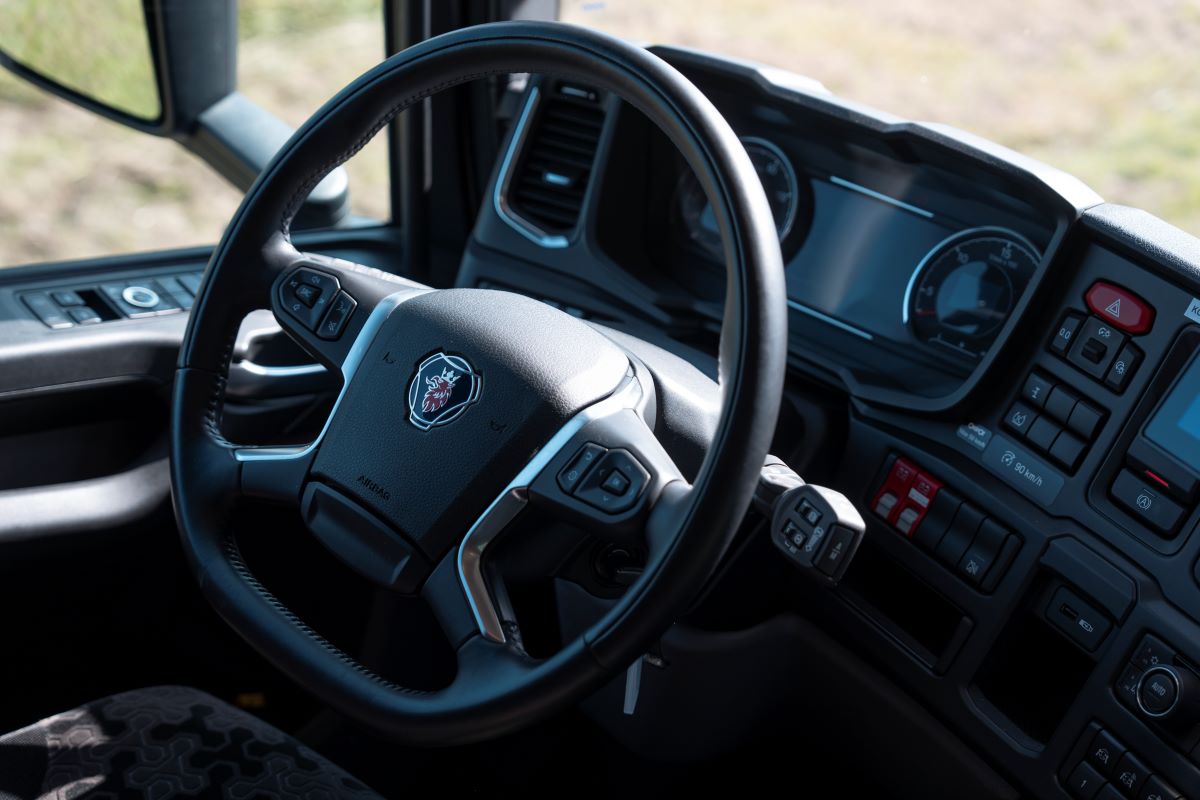 CAMIONESAUTONOMOSSCANIA5