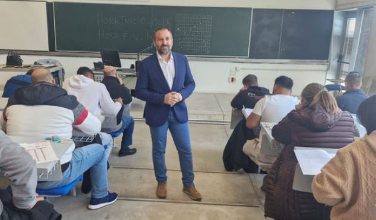 Más de 4.000 inscritos Murcia para obtener el CAP para conducir camiones y autobuses