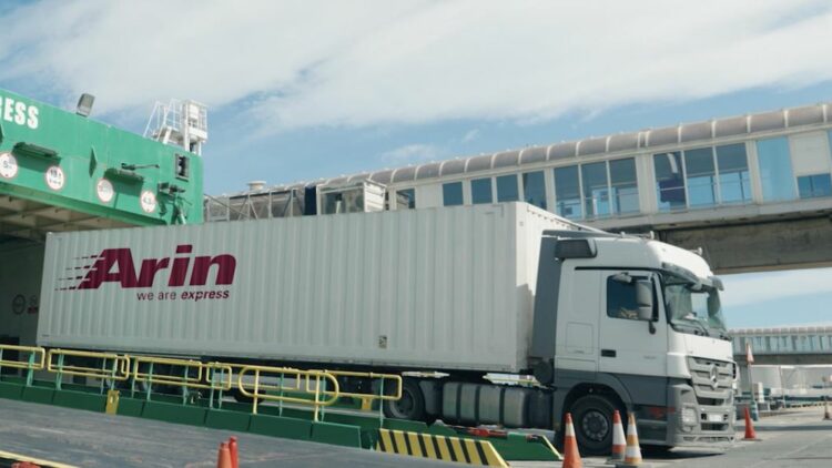 Everwood Capital adquiere tres empresas españolas de transporte express