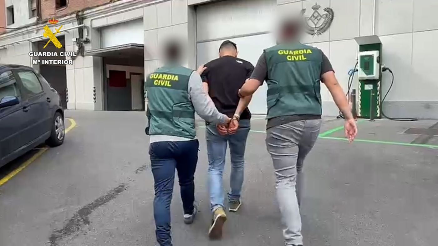 10 detenidos por estafar cerca de 300.000 euros con la compraventa de mercancías. Foto: Guardia Civil