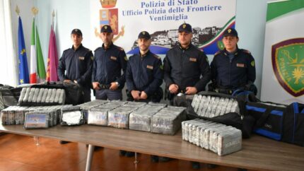 Detenido un camionero e incautados 230 kilos de cocaína