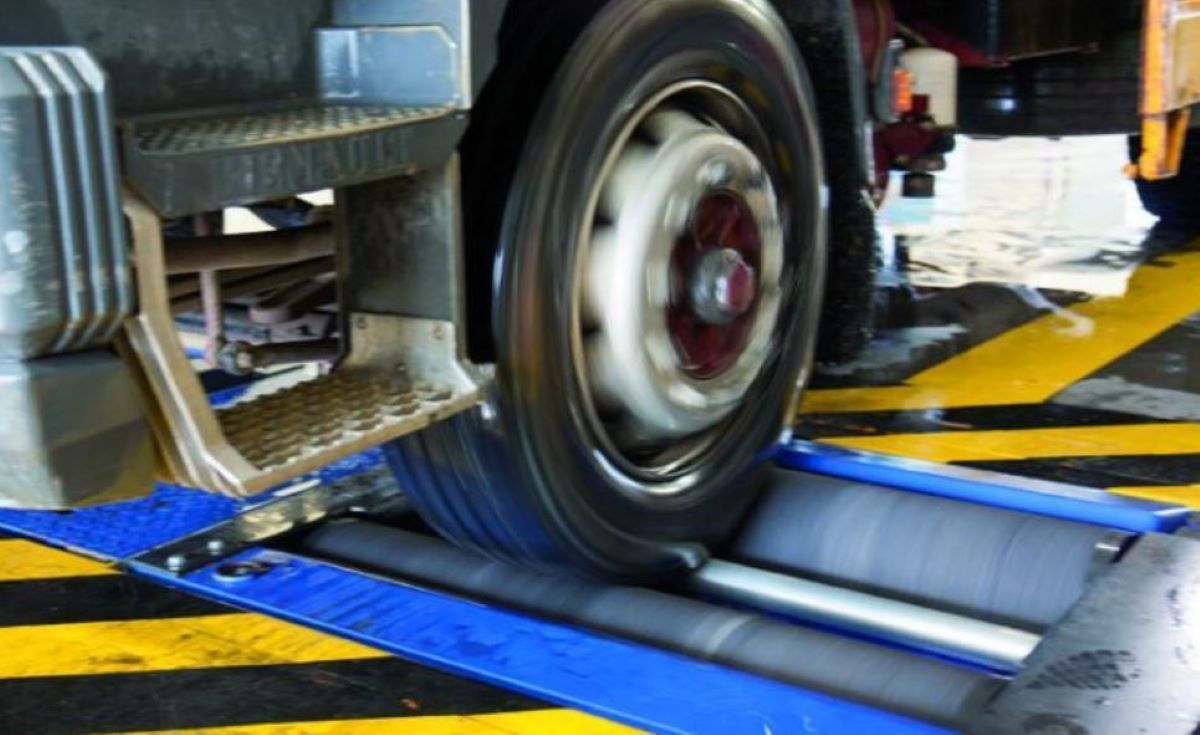 Los transportistas valencianos de FVET abandonan SITVAL ante el colapso en las ITV. Foto de archivo Los transportistas valencianos de FVET abandonan SITVAL ante el colapso en las ITV. Foto de archivo
